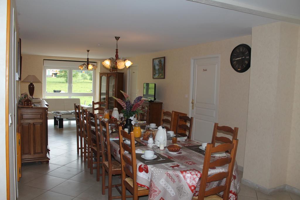 Chambres Et Table D'Hotes La Trottelee Bellefontaine  Exteriér fotografie