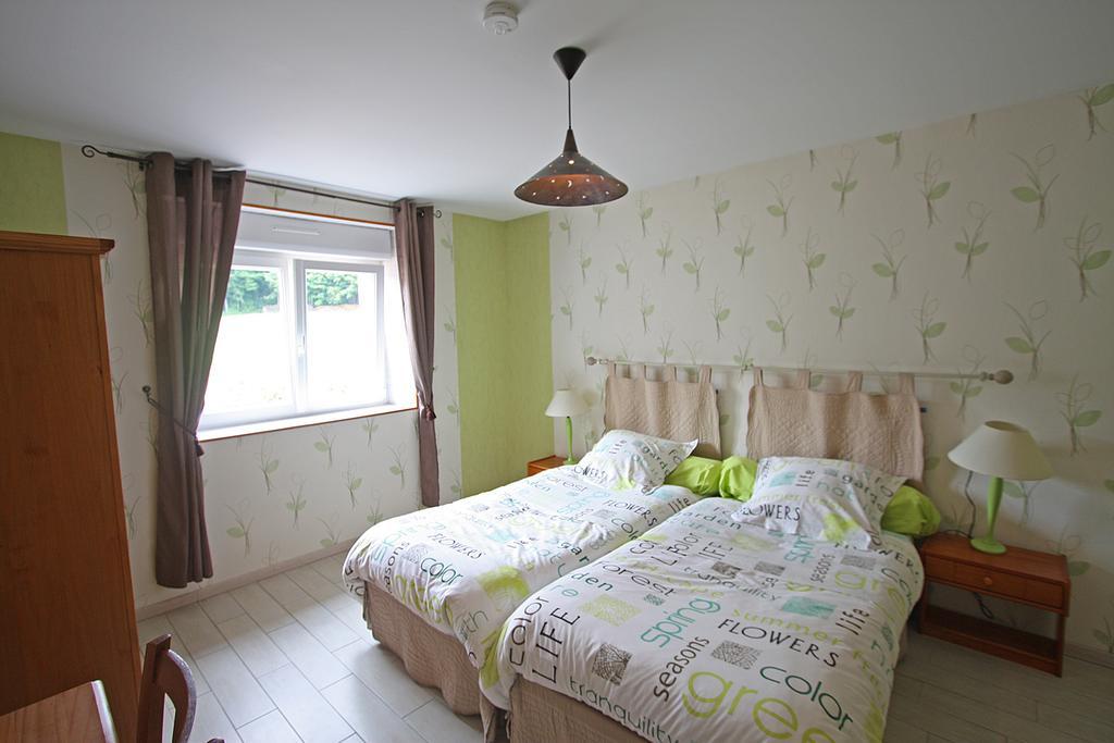 Chambres Et Table D'Hotes La Trottelee Bellefontaine  Pokoj fotografie